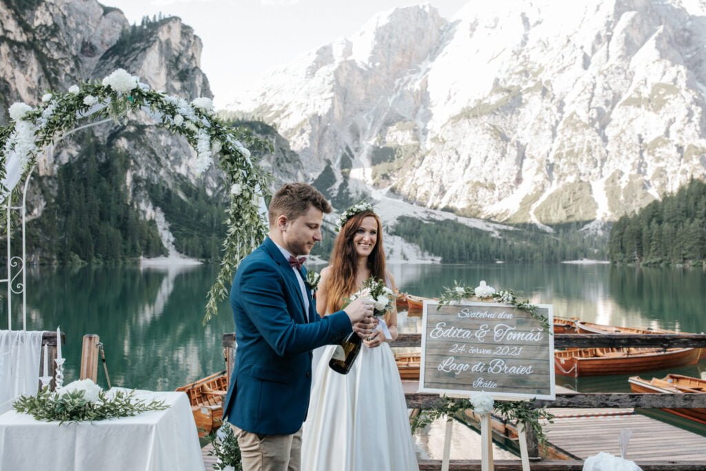 Wedding in Italy at Lake Braies – wedding photo 11