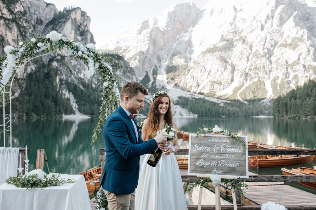 Wedding in Italy at Lake Braies – wedding photo 11
