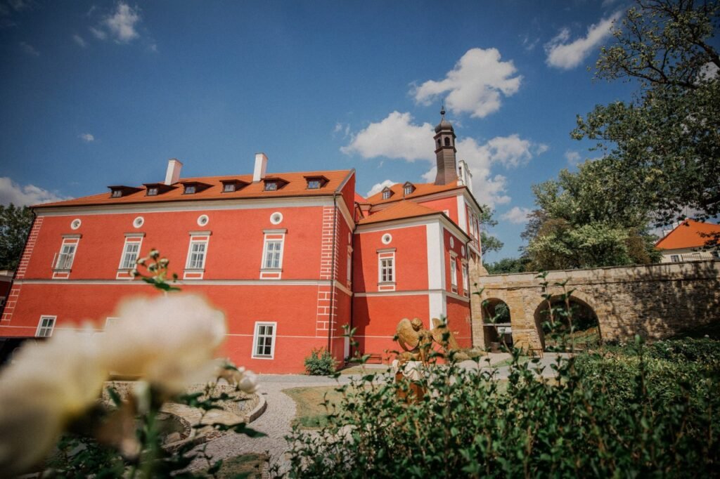 Castles and Chateaux – wedding photo 5